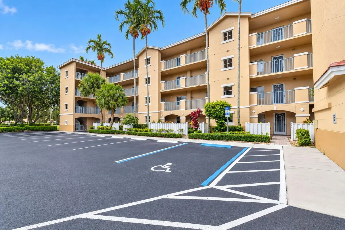 3-web-or-mls-DSC_5333 at 12547 Imperial Isle Drive 303, Boynton Beach