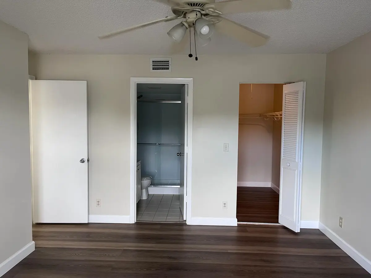 1002GP6 at 1002 Green Pine Boulevard F2, West Palm Beach