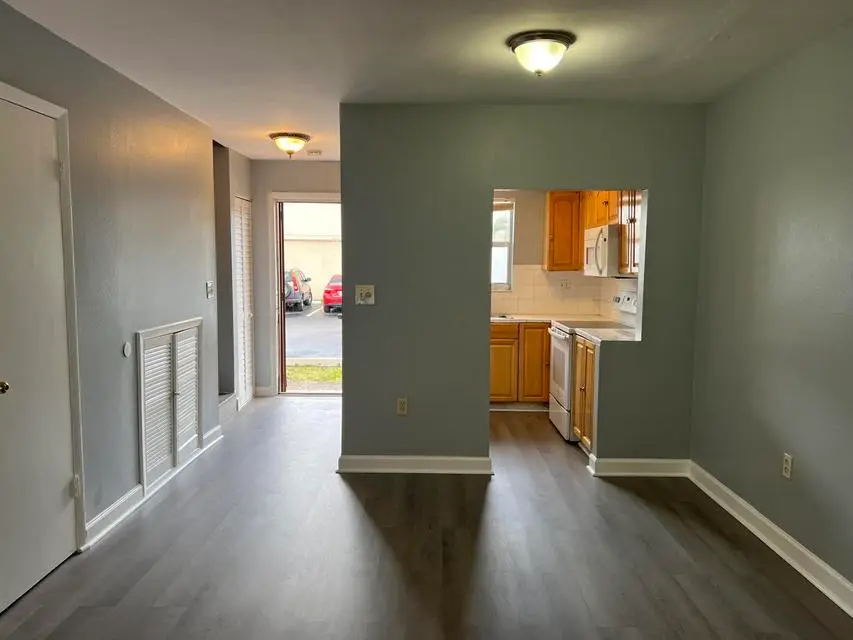 20260702234456584768000000-o at 20 SW 108th Avenue F4, Sweetwater