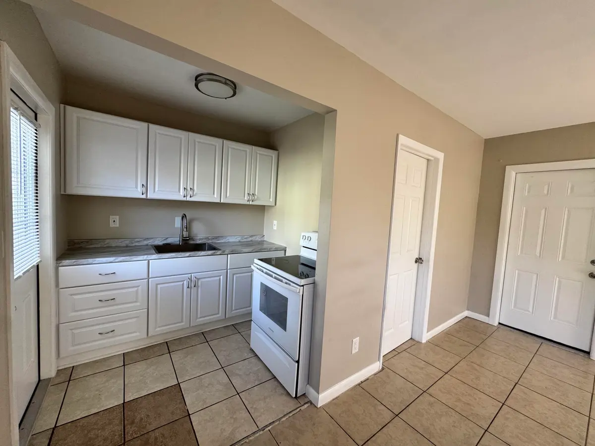 IMG_1073 at 602 TEXAS Court A, Fort Pierce