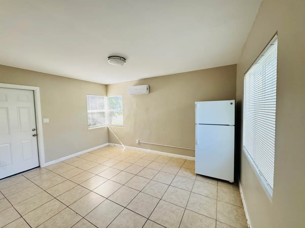 IMG_1079 at 602 TEXAS Court A, Fort Pierce