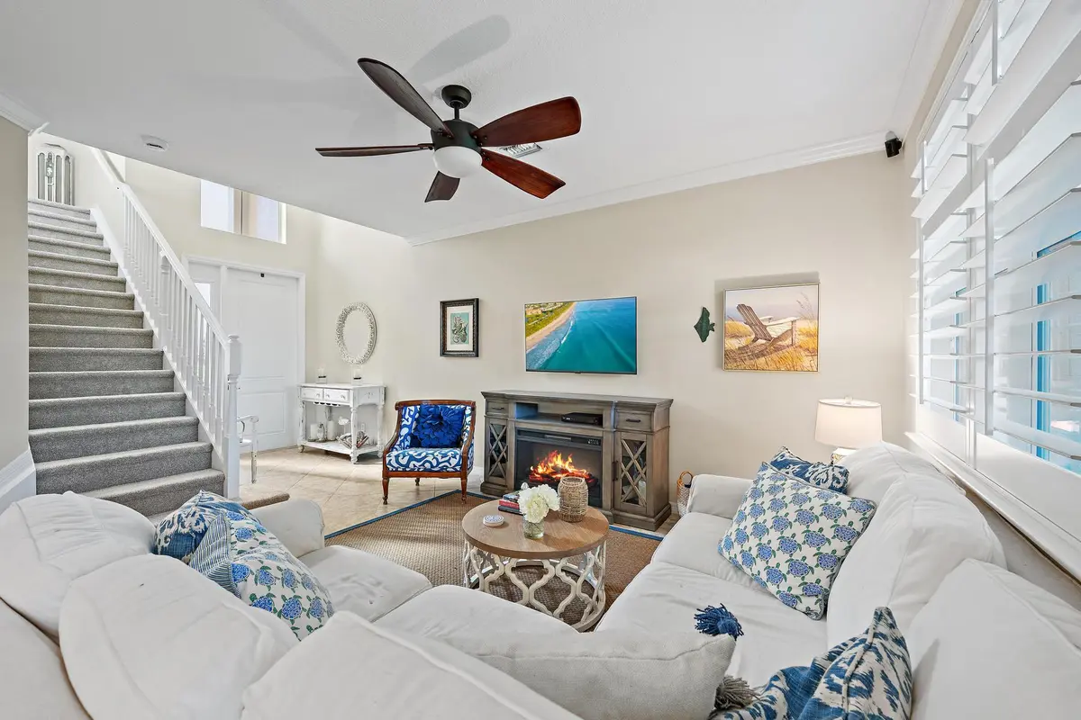 4673 Mediterranean Cir-8 at 4673 MEDITERRANEAN Circle, Palm Beach Gardens