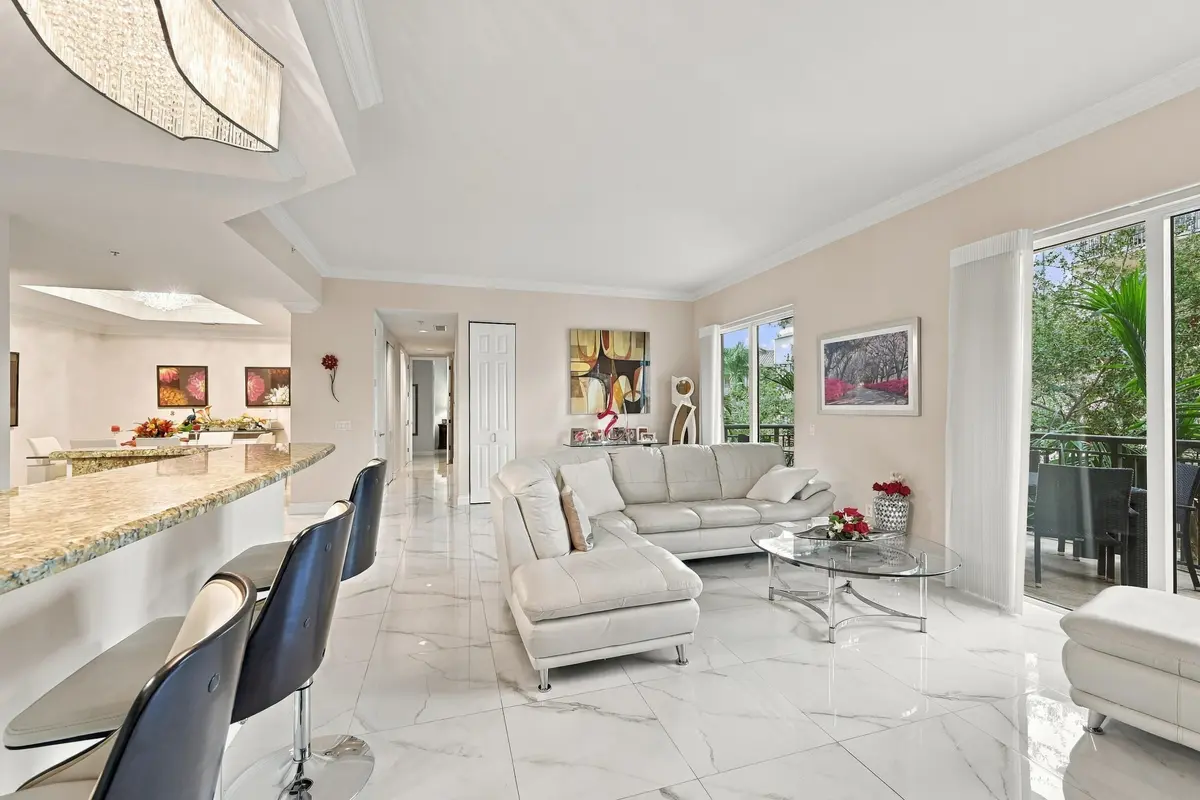 08_living room at 2601 NE 14th Avenue 306, Wilton Manors