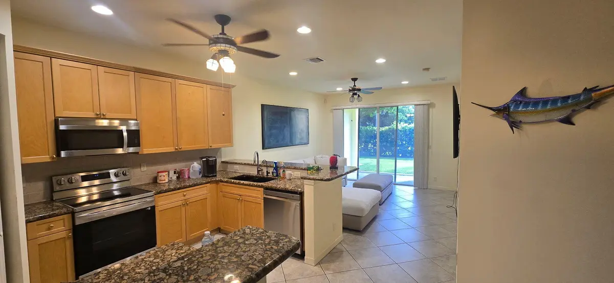 MB6 at 204 Mariner Bay Boulevard, Fort Pierce