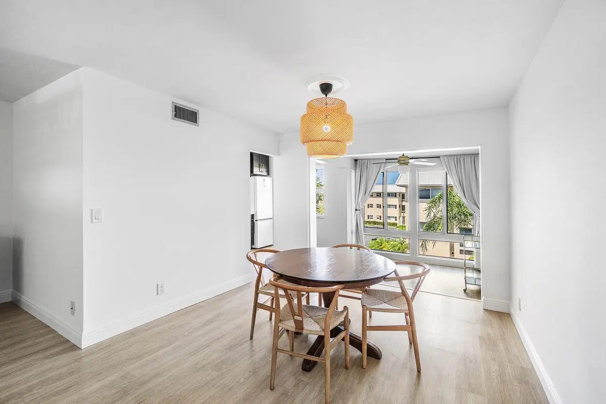 Dining Area at 16 Colonial Club Drive 302, Boynton Beach