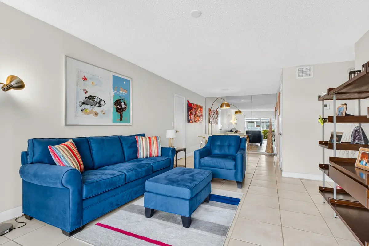 Living Room at 6359 Bay Club Drive 2, Fort Lauderdale