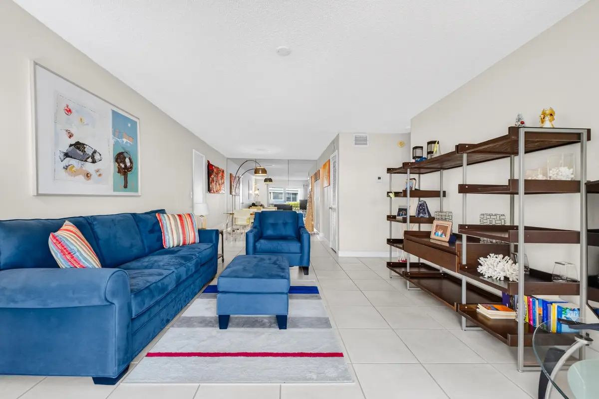 Living Room at 6359 Bay Club Drive 2, Fort Lauderdale