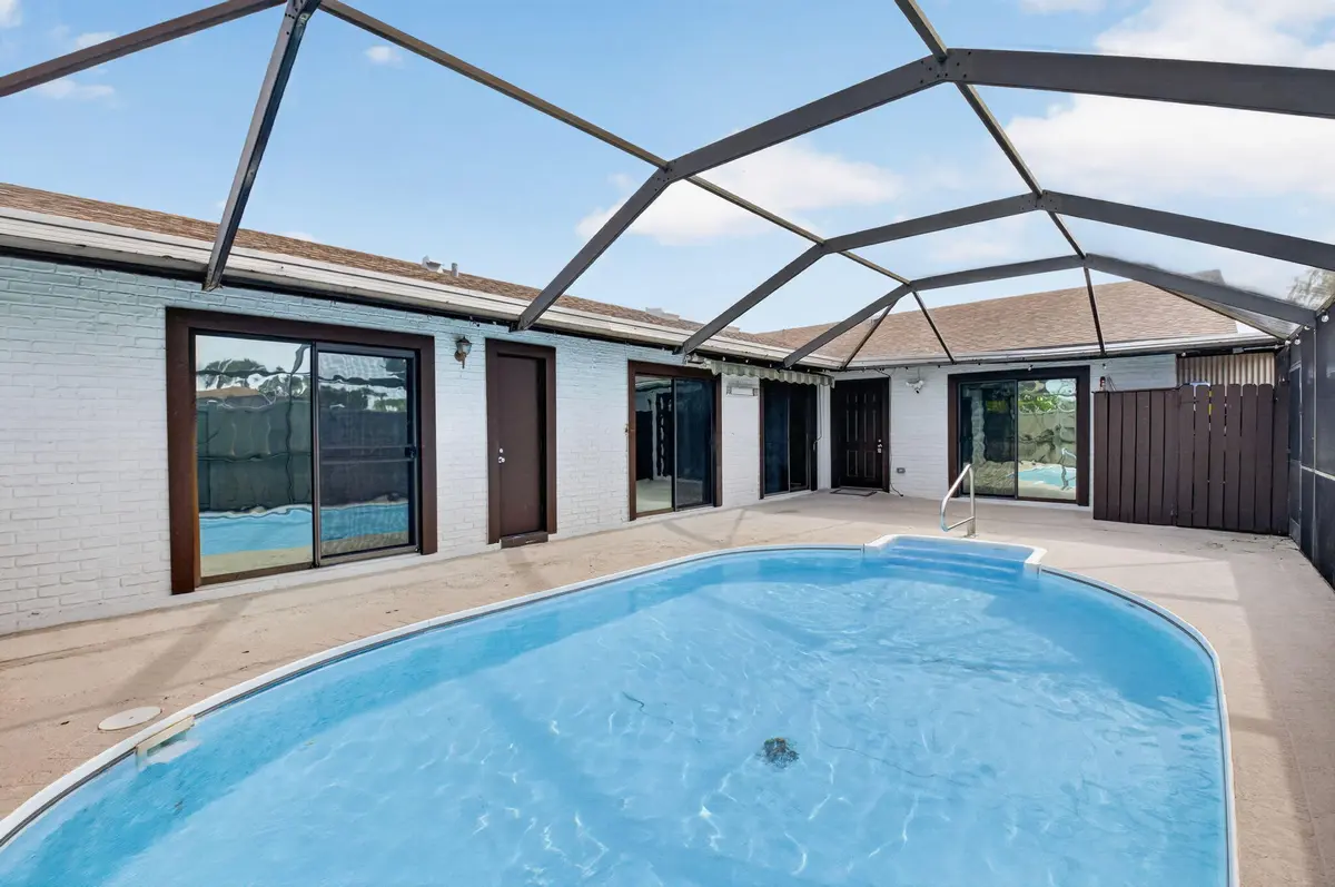 Private Courtyard Pool at 9939 Boca Gardens Trail D, Boca Raton