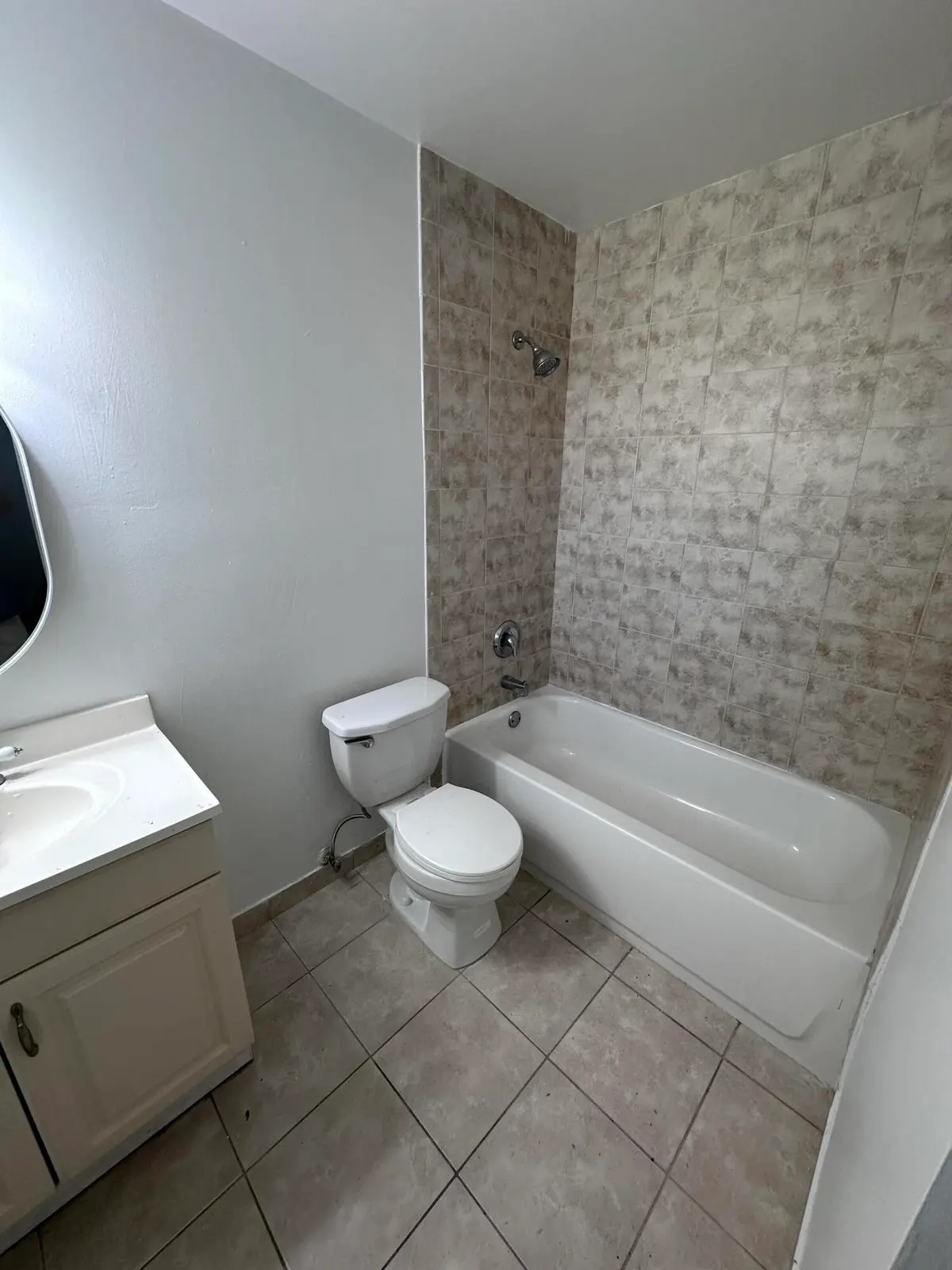 2nd Bath at 234 SW 19TH Street 2, Fort Lauderdale