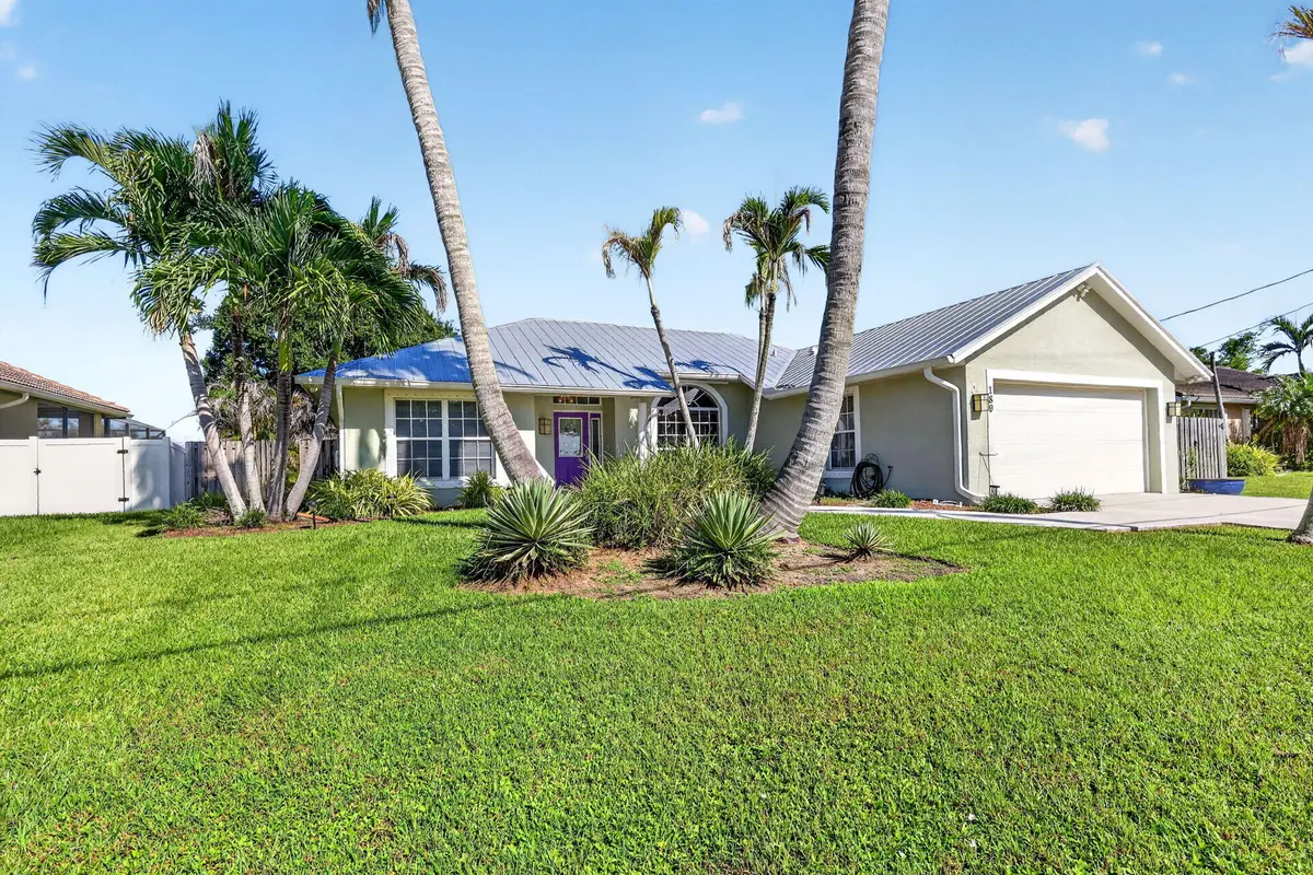 3-web-or-mls-5P1A7108 at 189 NE SAGAMORE Terrace, Port St. Lucie