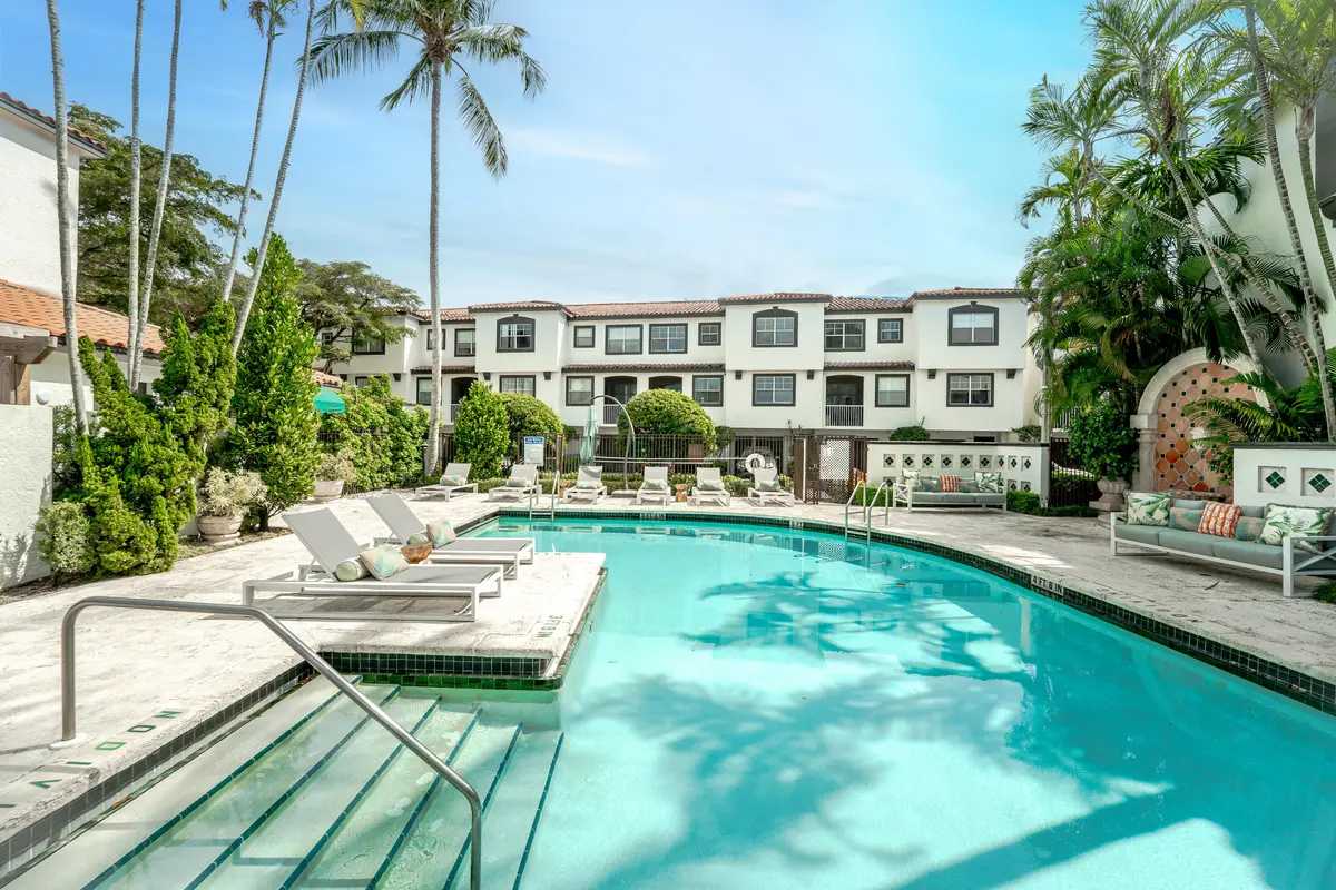 SM-40 at 20889 Saint Andrews Boulevard, Boca Raton