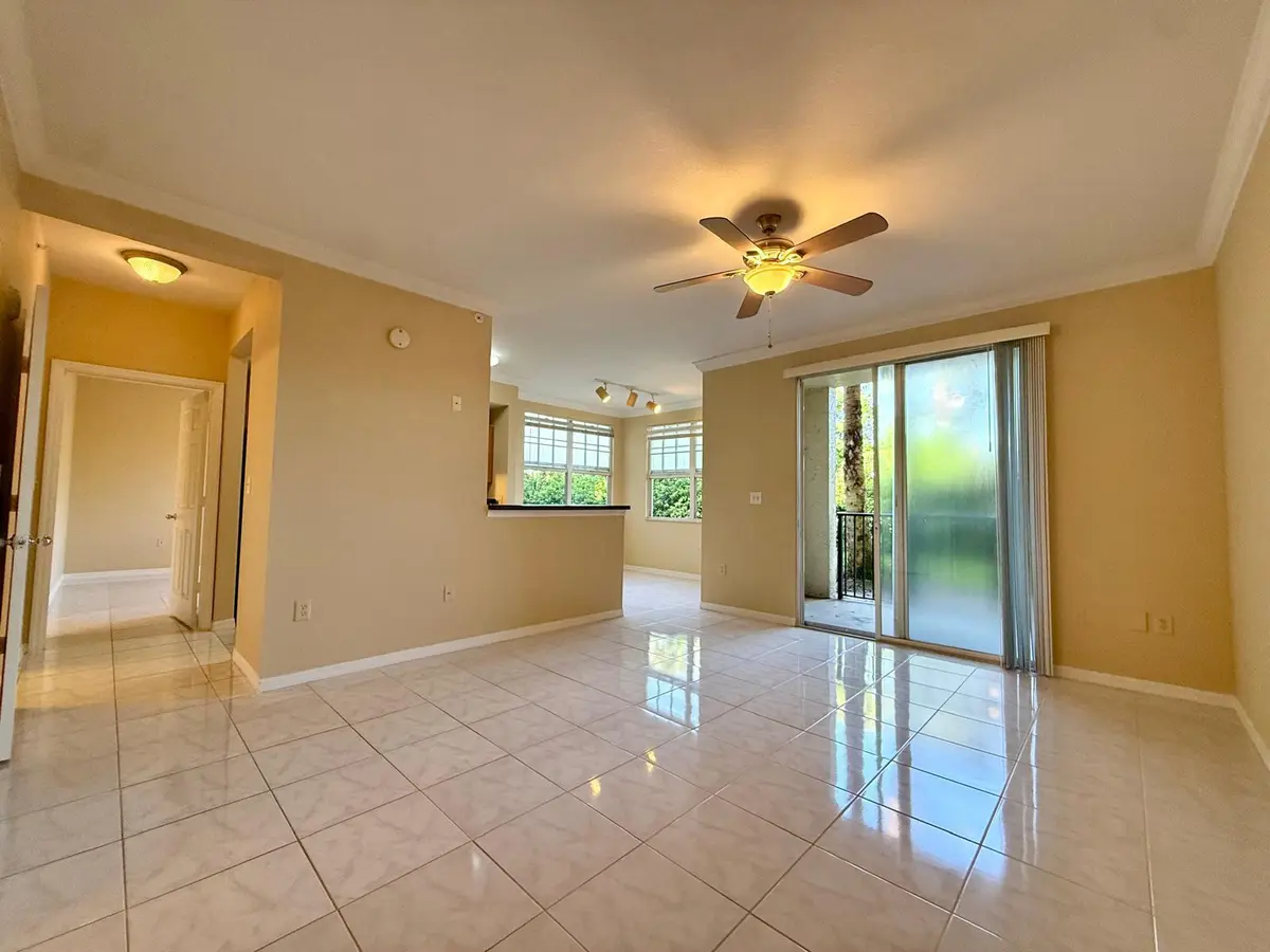 WhatsApp Image 2026-09-15 at 16.58.11 at 15045 Michelangelo Boulevard 102, Delray Beach