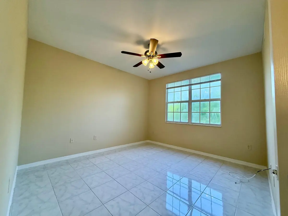 WhatsApp Image 2026-09-15 at 16.58.12 (4 at 15045 Michelangelo Boulevard 102, Delray Beach
