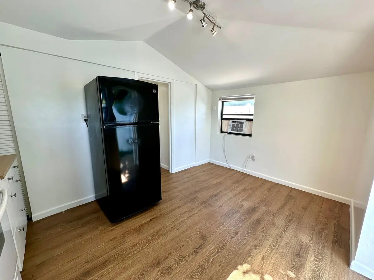 60036d37-0a2c-4ab9-a8e5-0ed4c3e198a9 at 6101 Webster Avenue 2, West Palm Beach