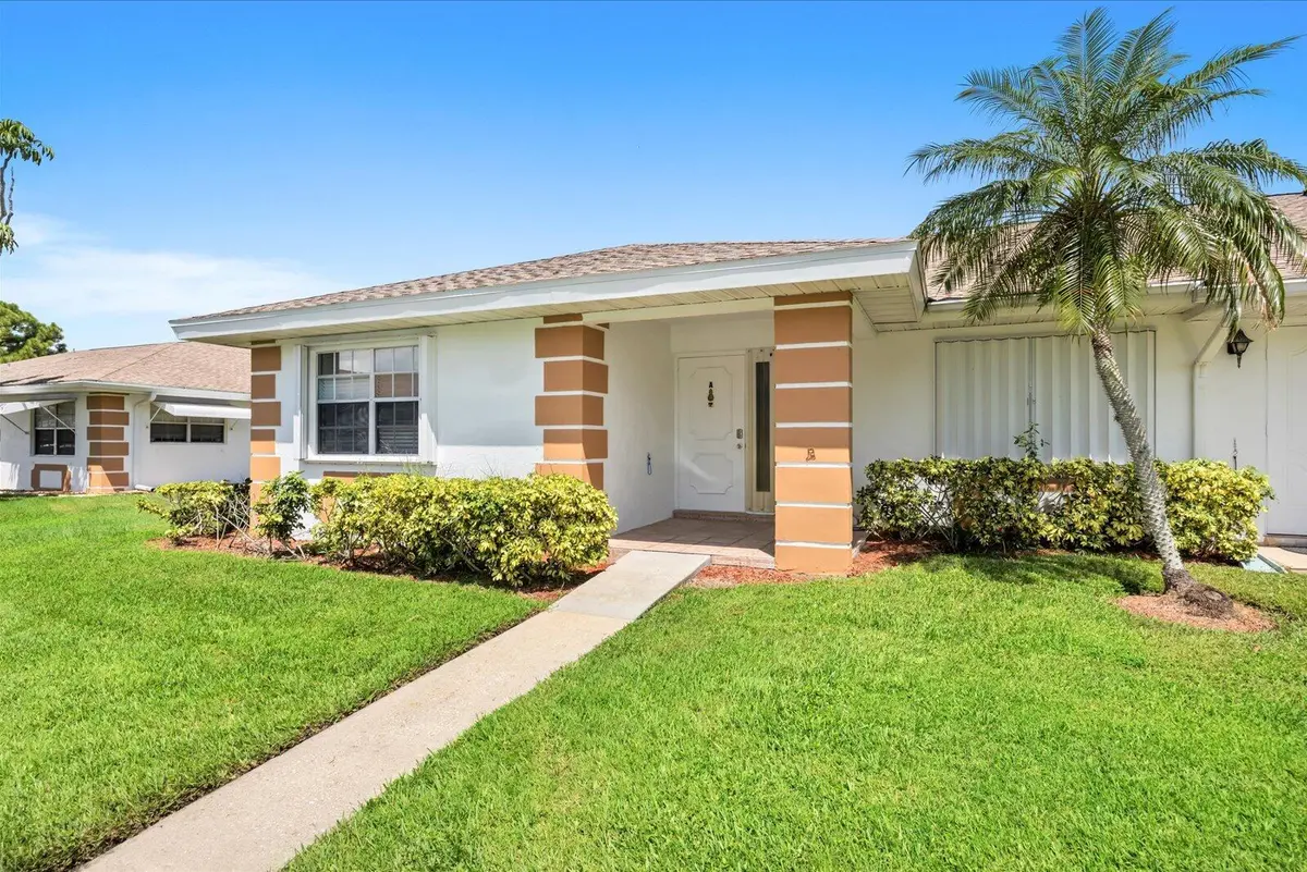 02-south in-26 at 1218 S Lakes End Drive Apt a, Fort Pierce