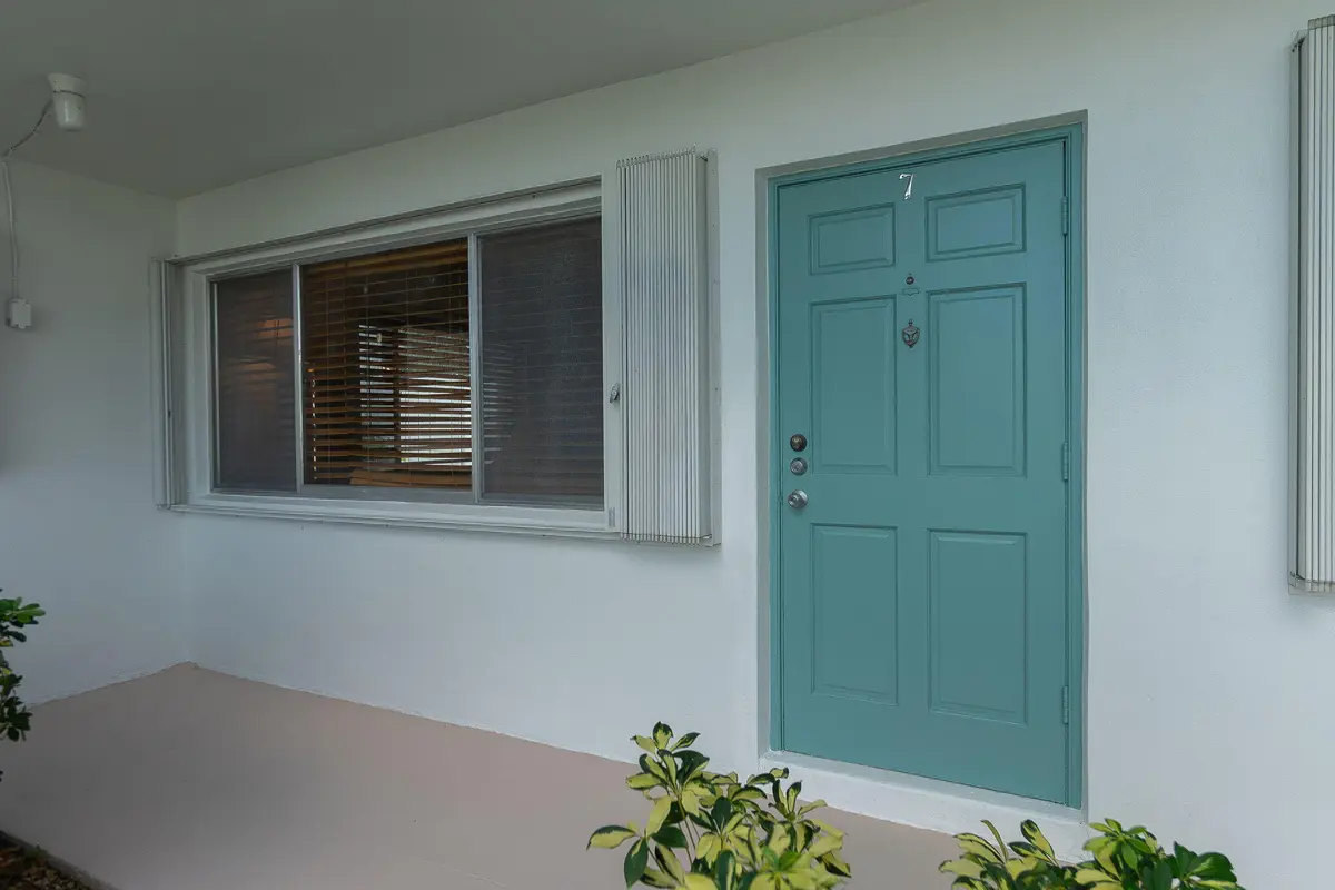 3-web-or-mls-DSC09349 at 2290 SUNSET Avenue 7, Lake Worth Beach