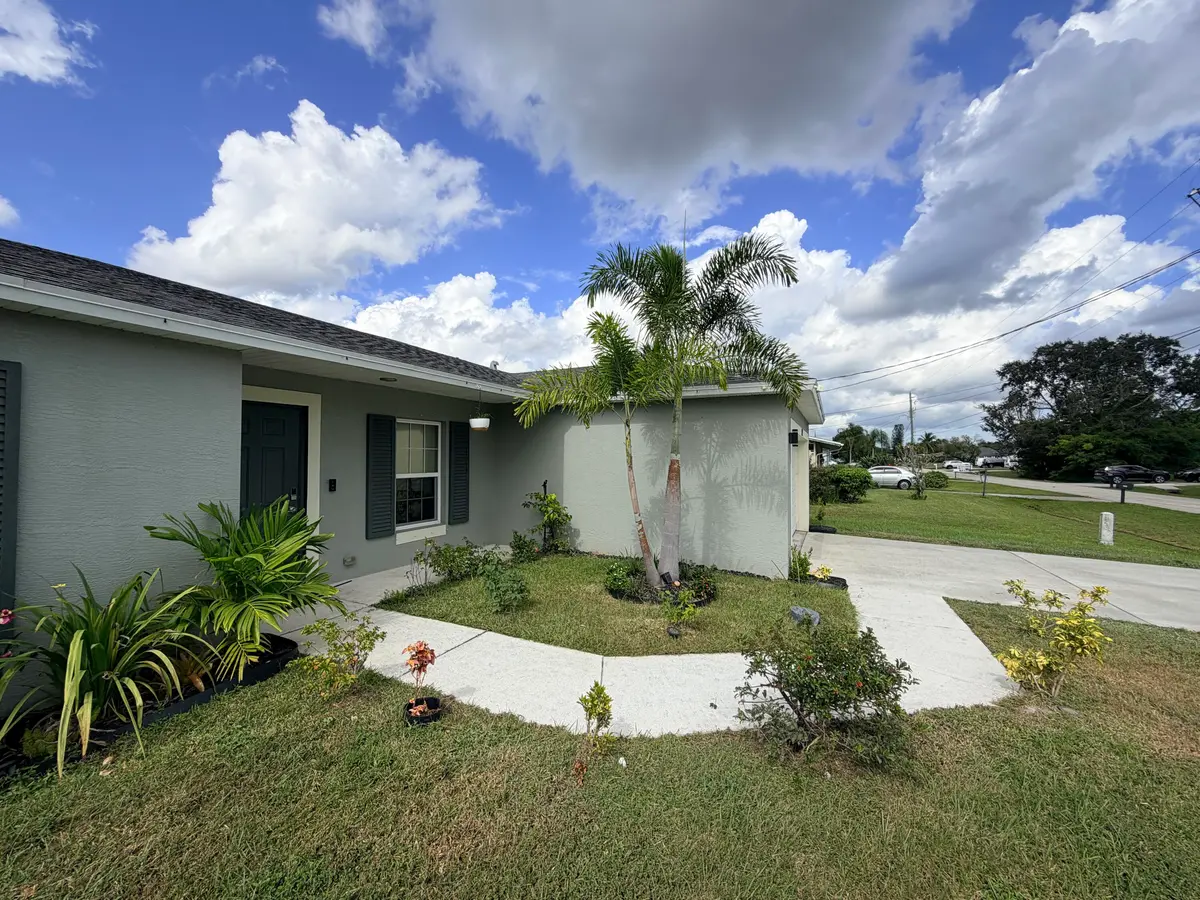 IMG_9531 at 142 NW DORCHESTER Street, Port St. Lucie