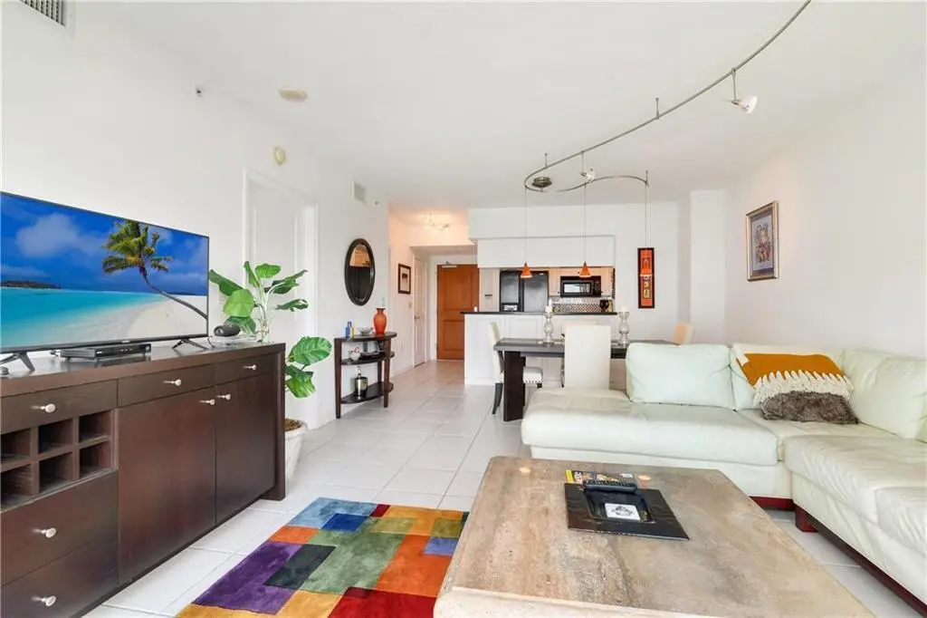 806 living 2 at 347 N New River Drive 806, Fort Lauderdale