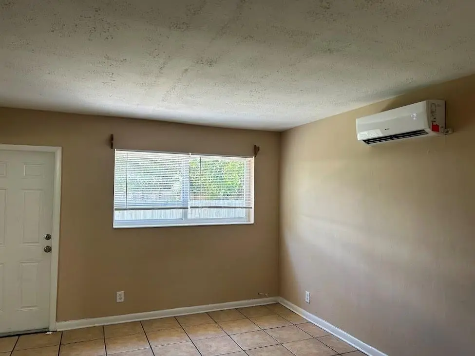Photo 4 at 1440 Miami Road Unit 6, Fort Lauderdale