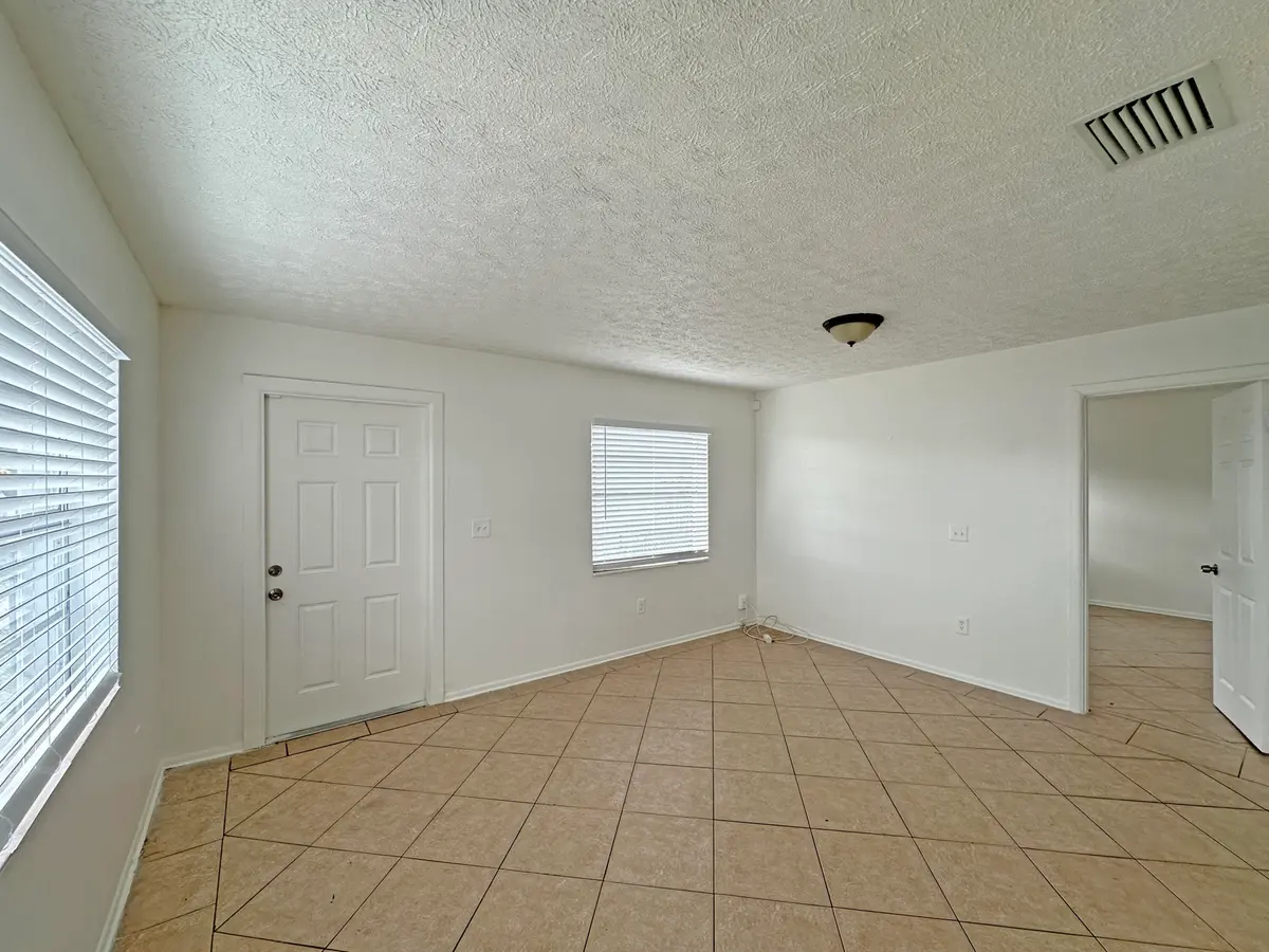 1107 N 21st Street Unit A, Fort Pierce, FL – photo 3