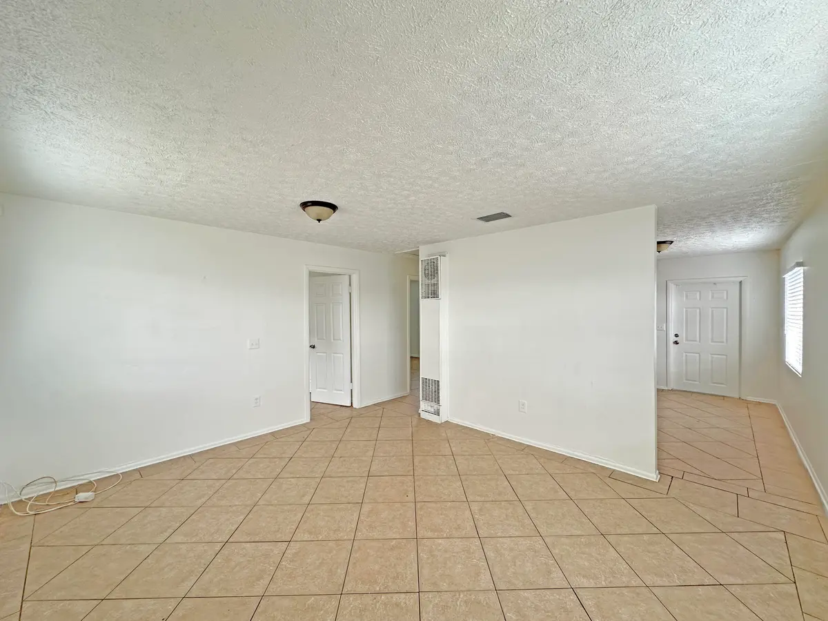 1107 N 21st Street Unit A, Fort Pierce, FL – photo 4