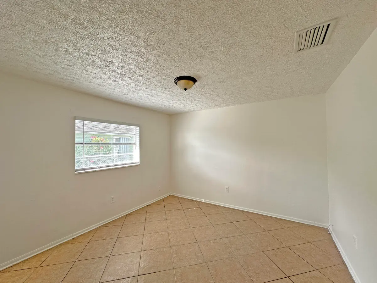1107 N 21st Street Unit A, Fort Pierce, FL – photo 5