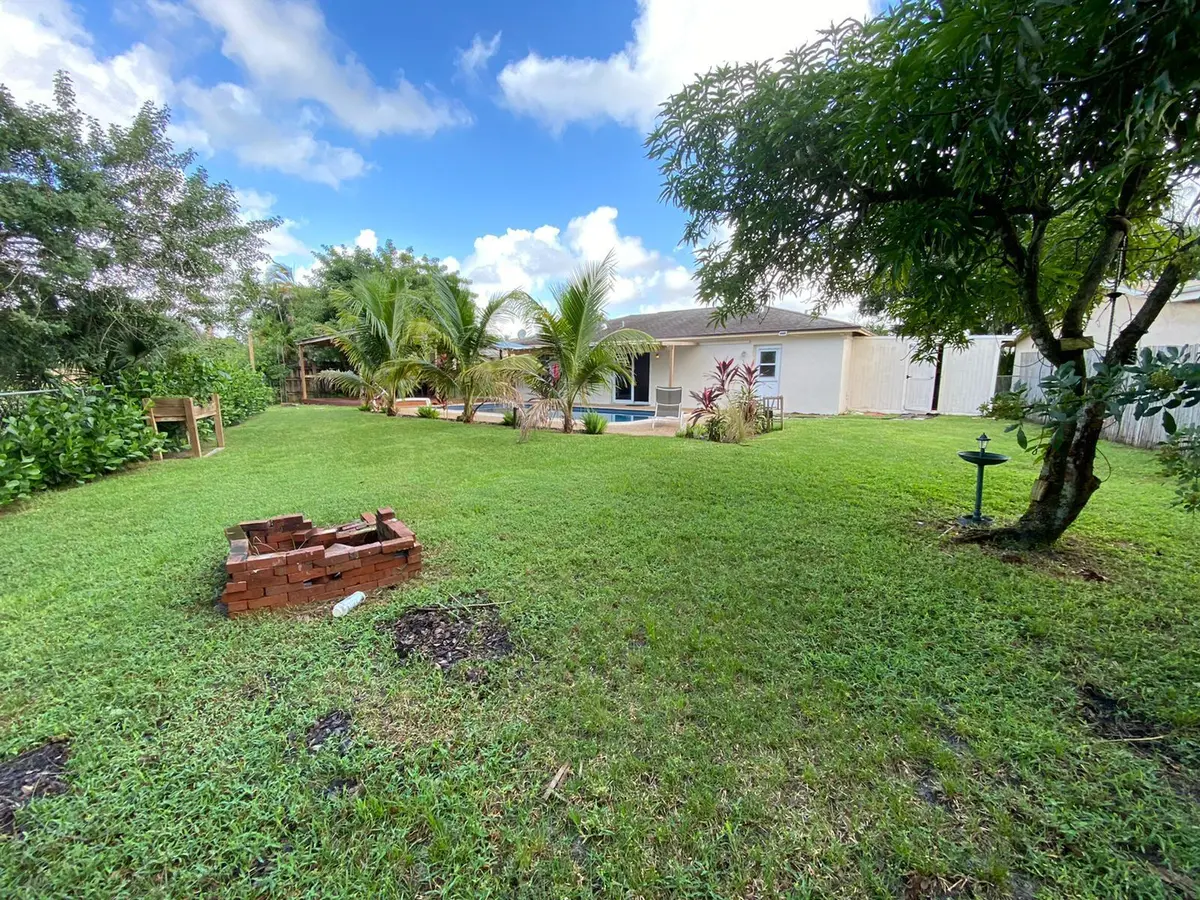 1ae0bc1d-2508-41ba-b8b3-eb12fdbf2a2e at 9596 RICHMOND Circle, Boca Raton