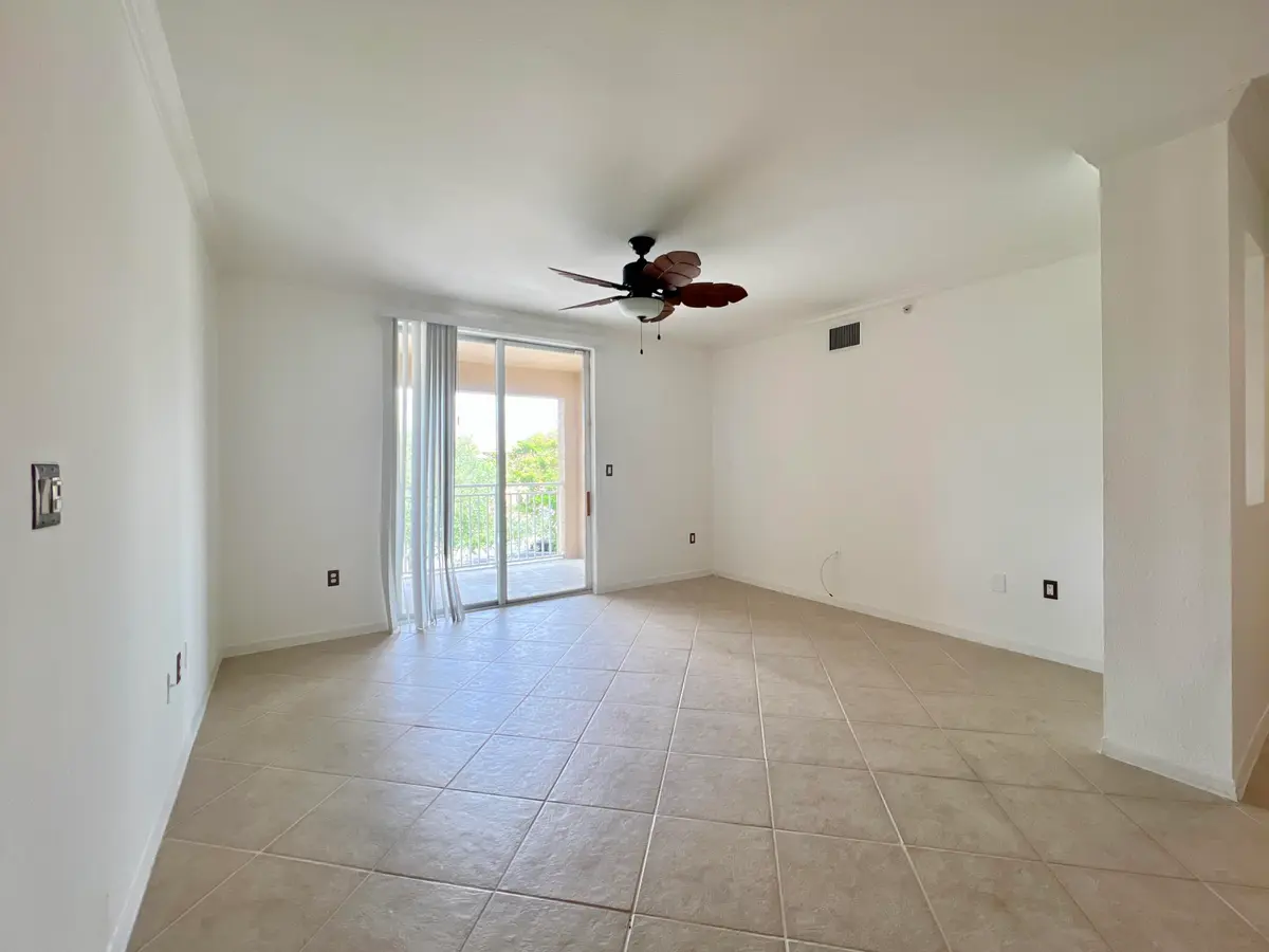 i at 6400 EMERALD DUNES Drive 104, West Palm Beach