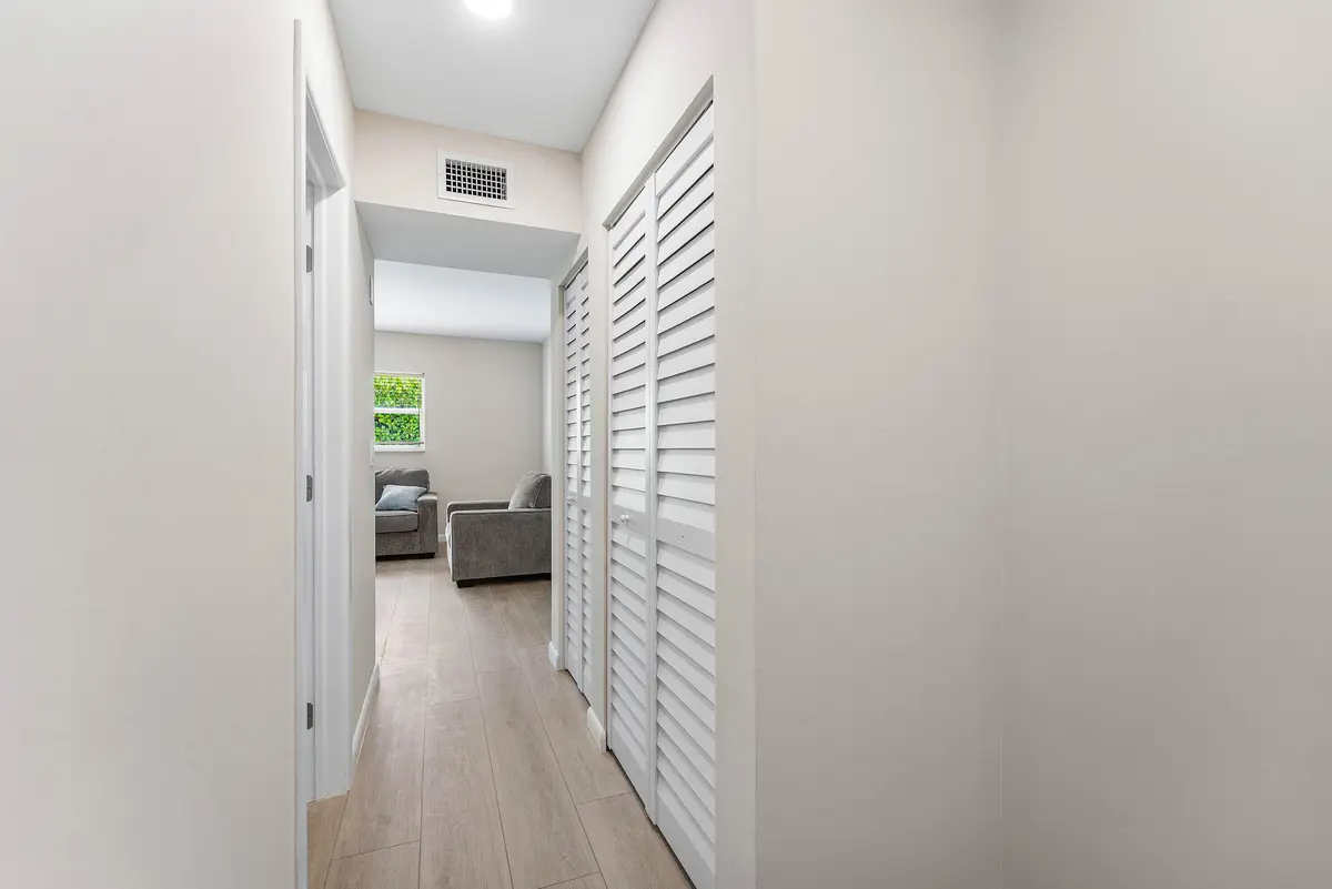 005-1212Southeast2ndCourt-103-FortLauder at 1212 SE 2ND Court 103, Fort Lauderdale