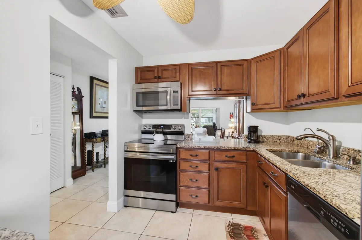 19-web-or-mls-DSC_2048 at 136 Lake Rebecca Drive, West Palm Beach