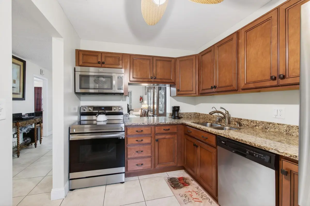 20-web-or-mls-DSC_2056 at 136 Lake Rebecca Drive, West Palm Beach