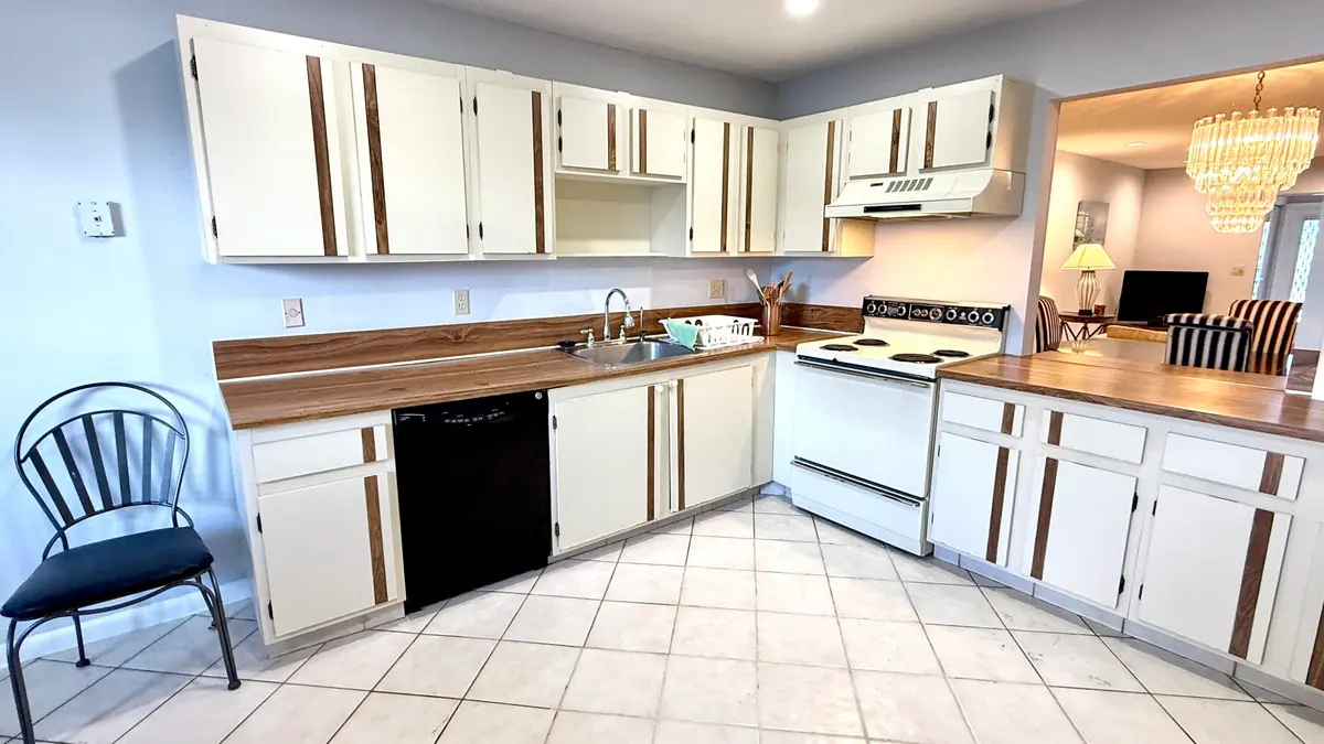 Kitchen at 5242 PRIVET Place D, Delray Beach