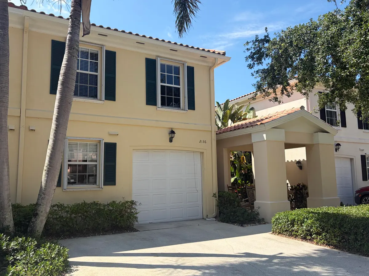 Driveway at 2136 Tigris Drive, West Palm Beach