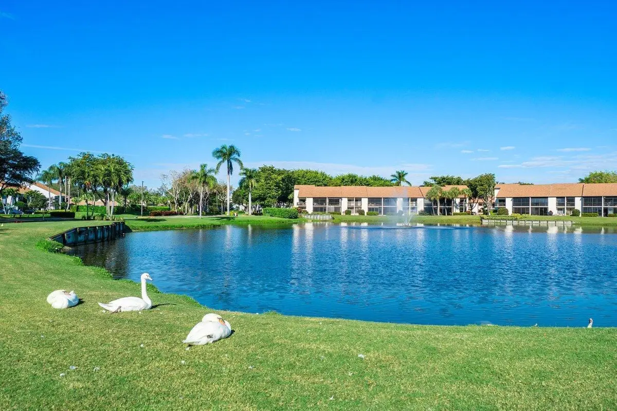 5355 Tenth Fairway Drive at 5355 10th Fairway Drive 2, Delray Beach
