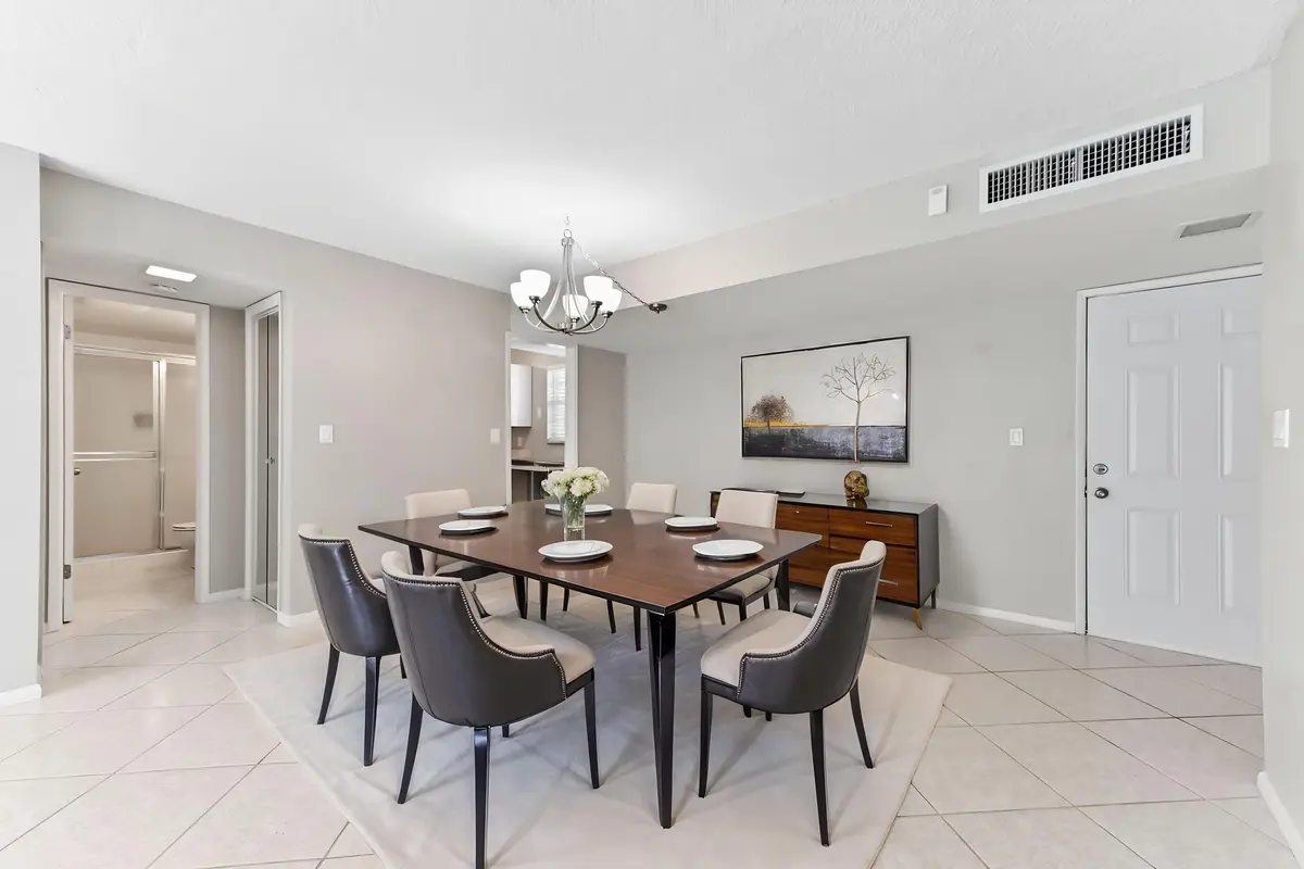 06-dining-area-03_VS at 3575 S OCEAN Boulevard 305, South Palm Beach