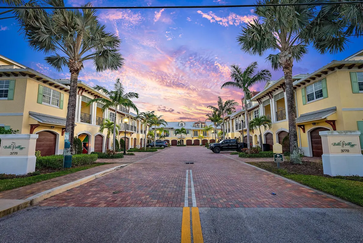 3770 SE County Line Rd Twilights-15 at 3770 County Line Road A2, Tequesta