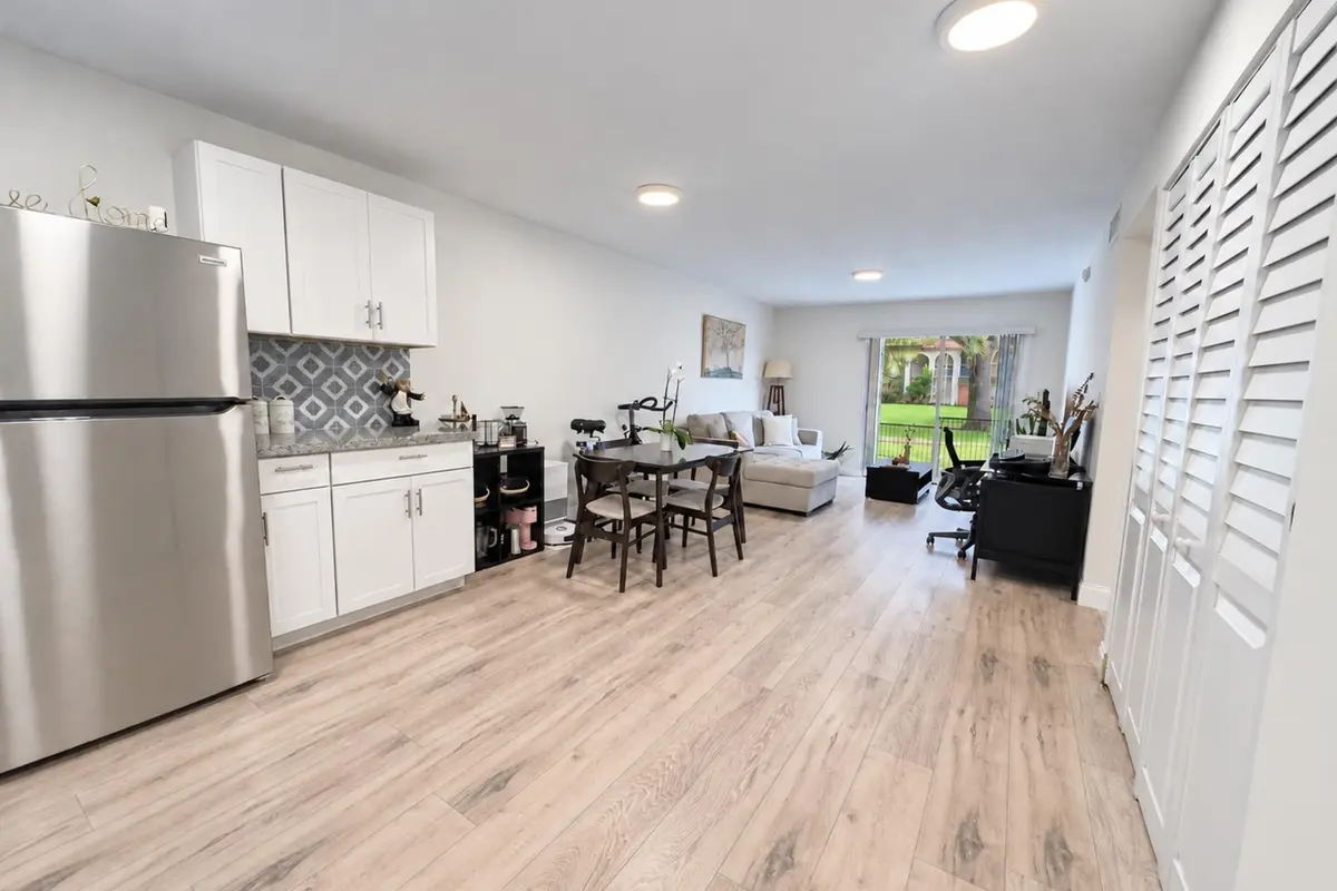 Livingroom at 6080 FOREST HILL Boulevard 109, West Palm Beach