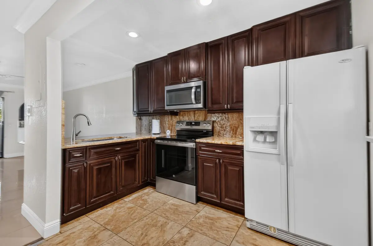 617IxoriaAve(3) at 617 IXORIA Avenue 23, Fort Pierce