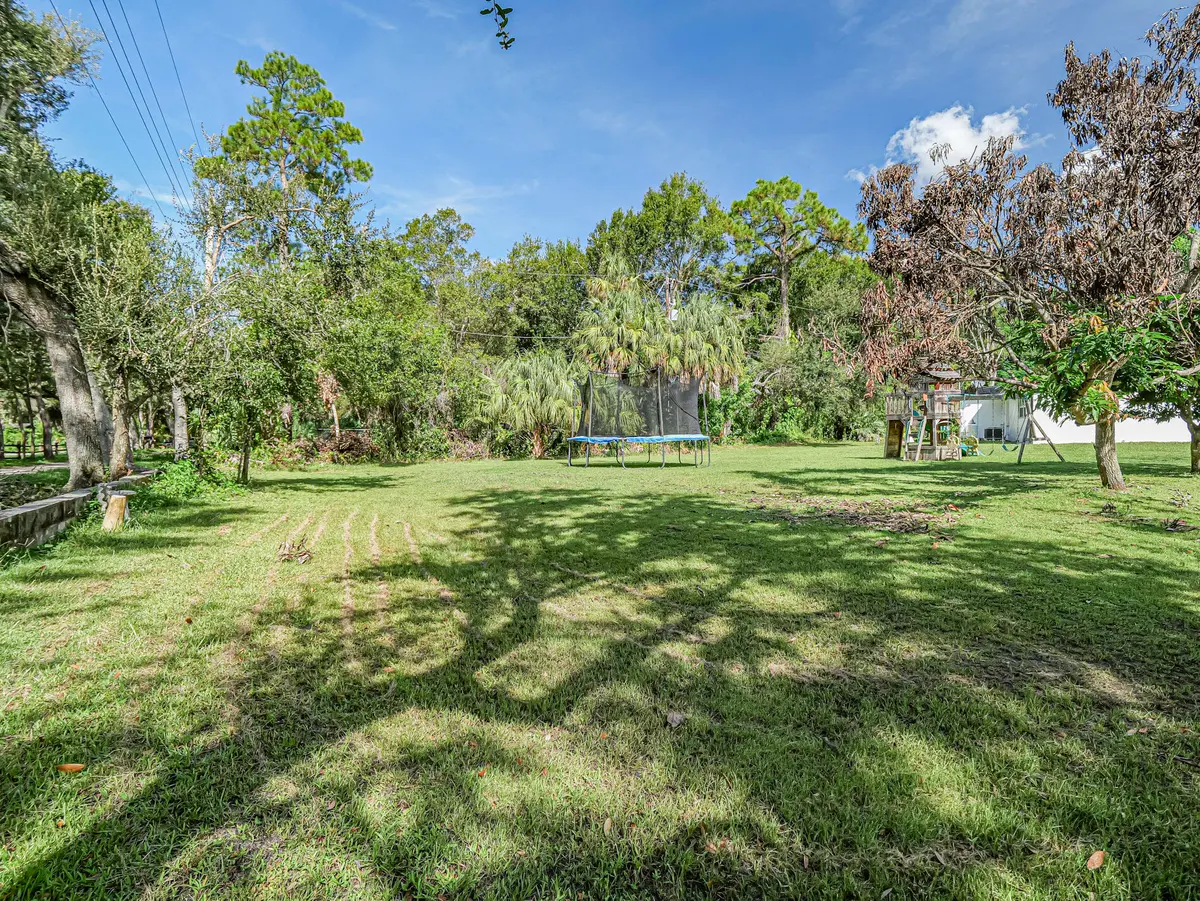 2755 6TH Place, Vero Beach, FL – photo 5