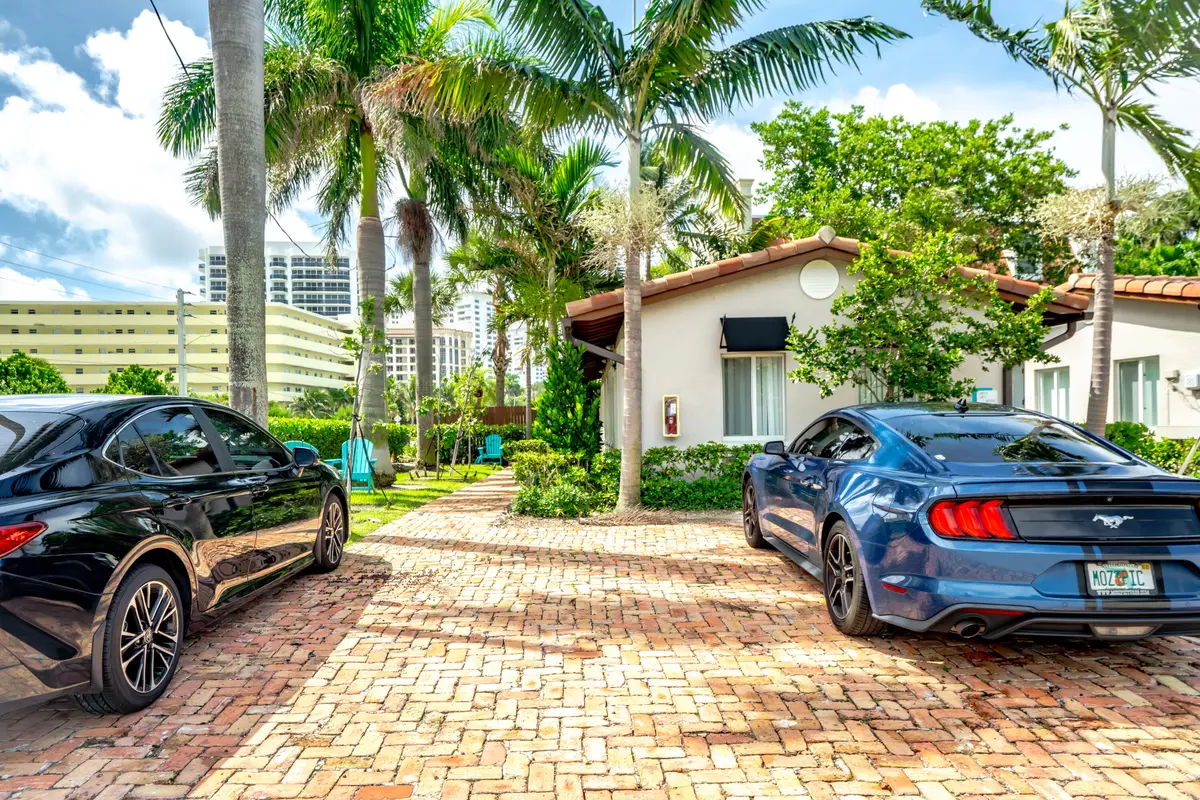 Unit7-19 at 201 S Ocean Boulevard, Boca Raton