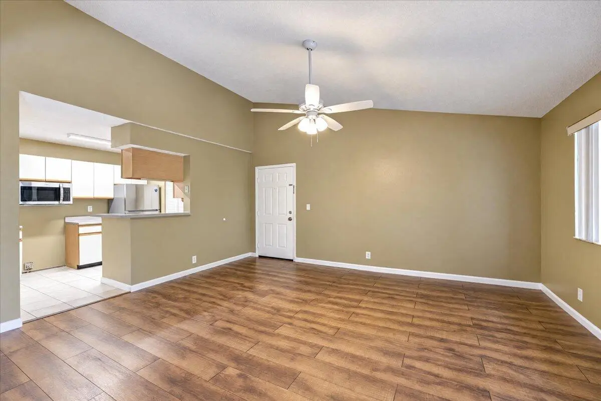 02-8I8A5644_5_6_7_8_batchlook at 4005 W Mcnab Road C305, Pompano Beach
