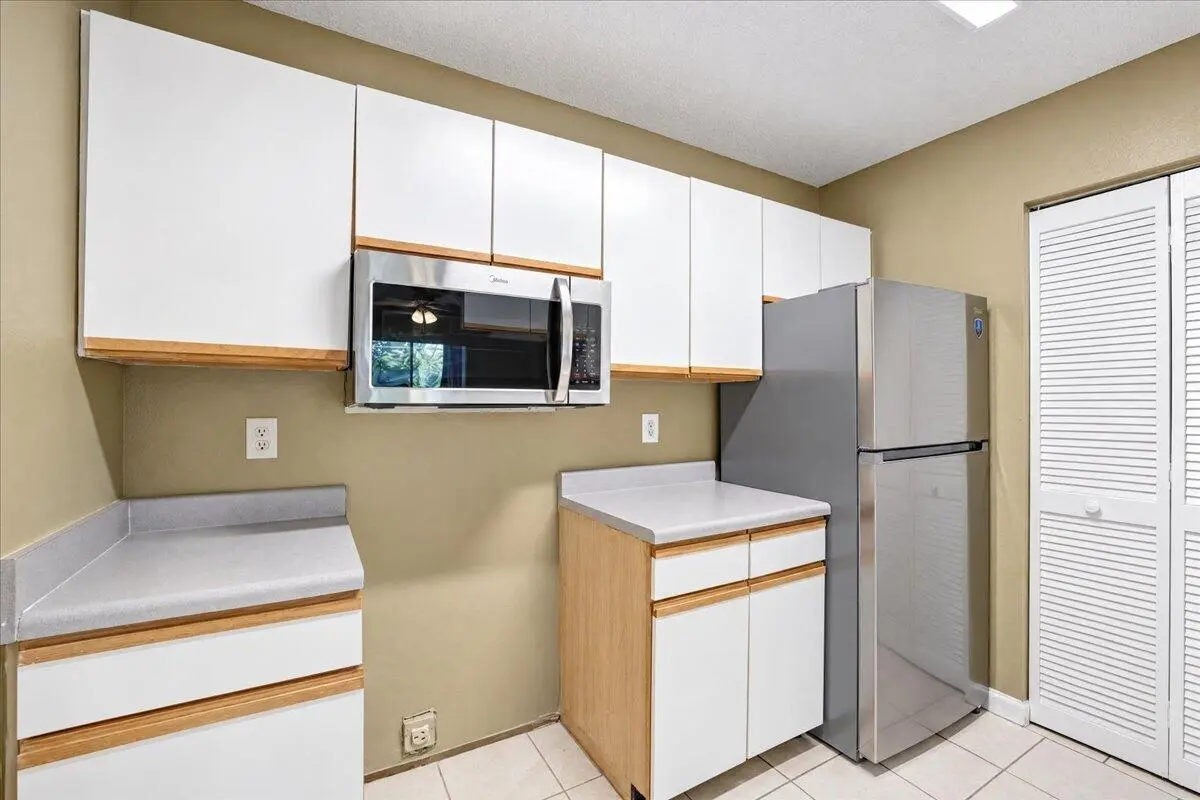 07-8I8A5674_5_6_7_8_batchlook at 4005 W Mcnab Road C305, Pompano Beach