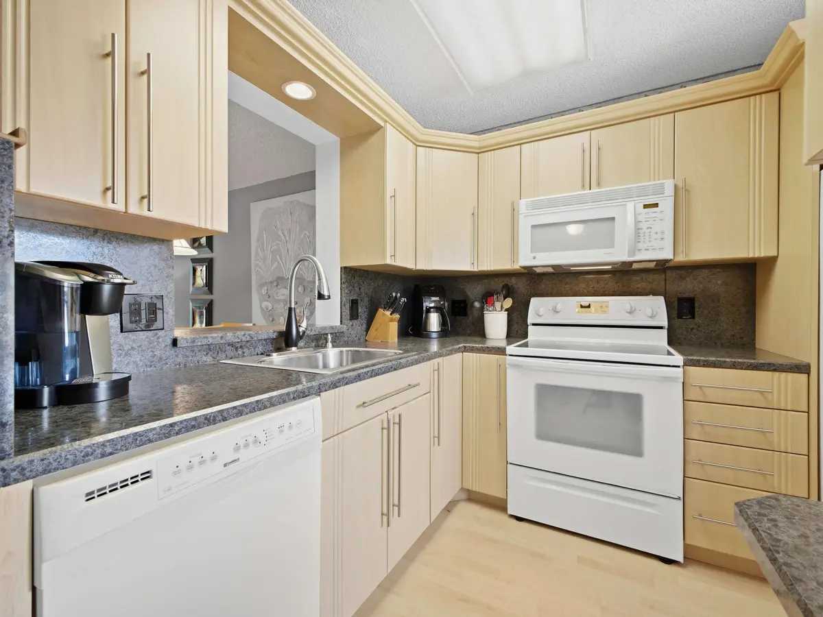 Kitchen at 7145 Huntington Lane 205, Delray Beach