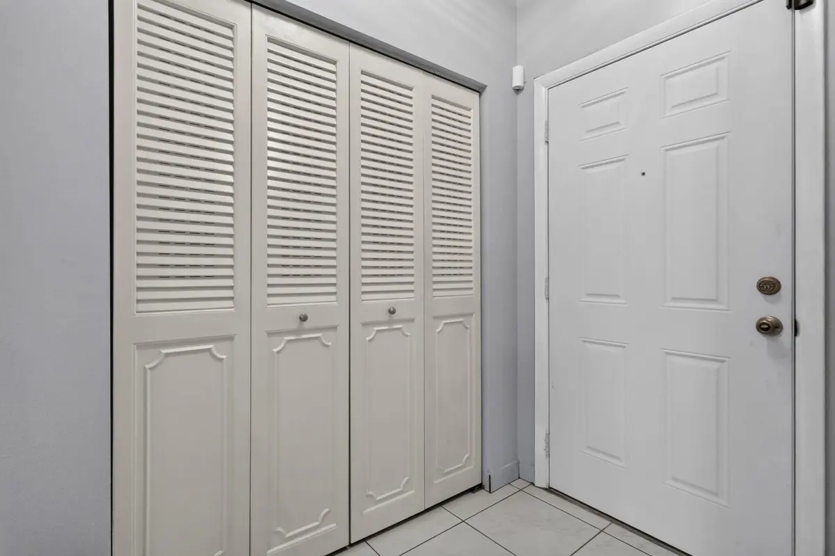 5-web-or-mls-8H3A2347 at 750 NE 199TH Street 204H, Miami