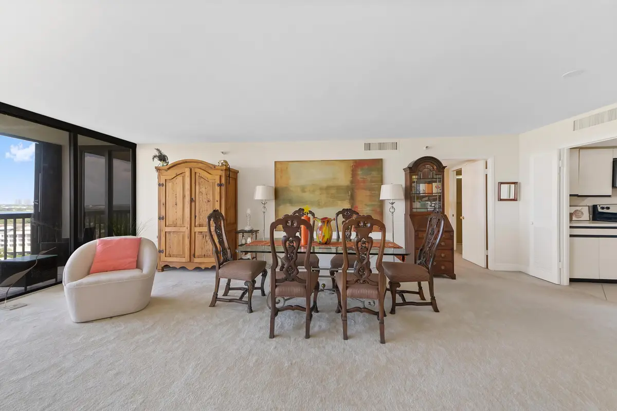 09 Dining area 01 at 2480 PRESIDENTIAL Way 1603, West Palm Beach