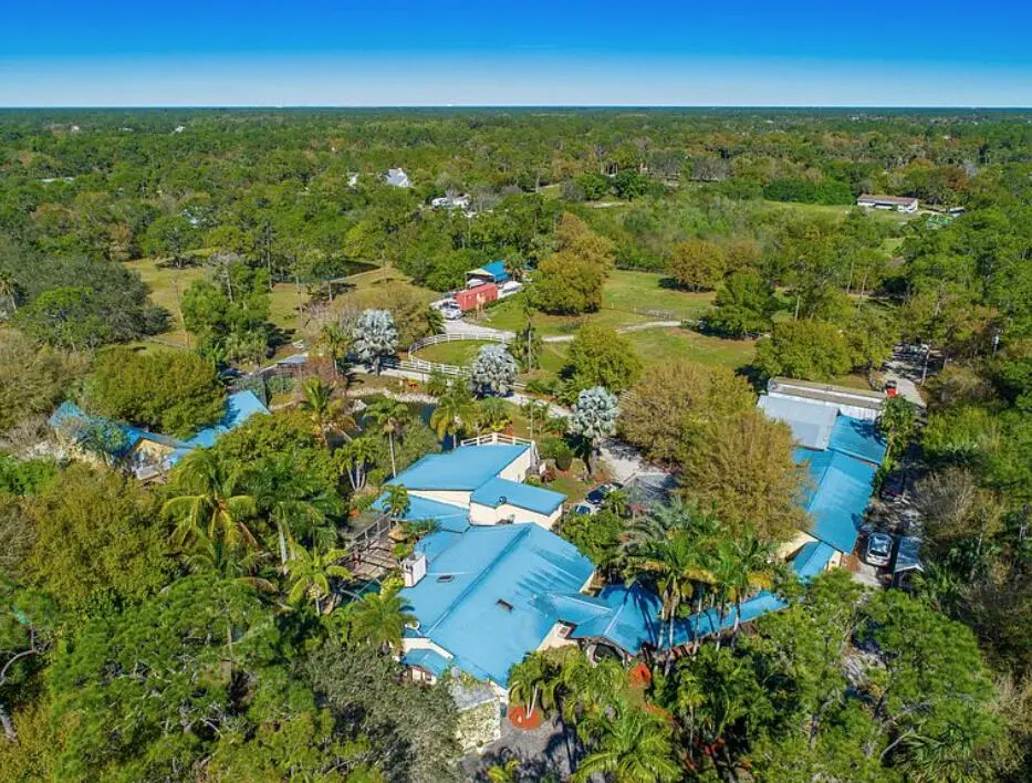 sky1 at 5755 SW RANCHITO Street, Palm City