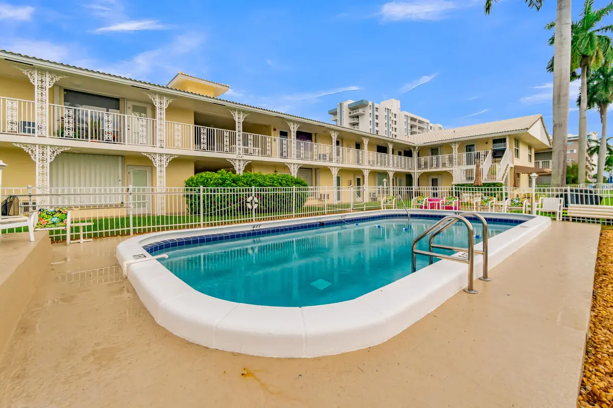 Pool at 2840 NE 33RD Court 2, Fort Lauderdale