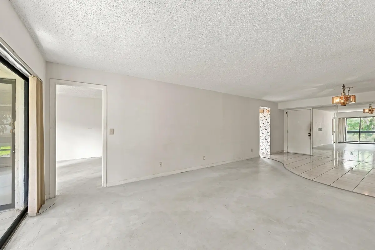 Living Area at 5640 Fairway Park Drive 101, Boynton Beach