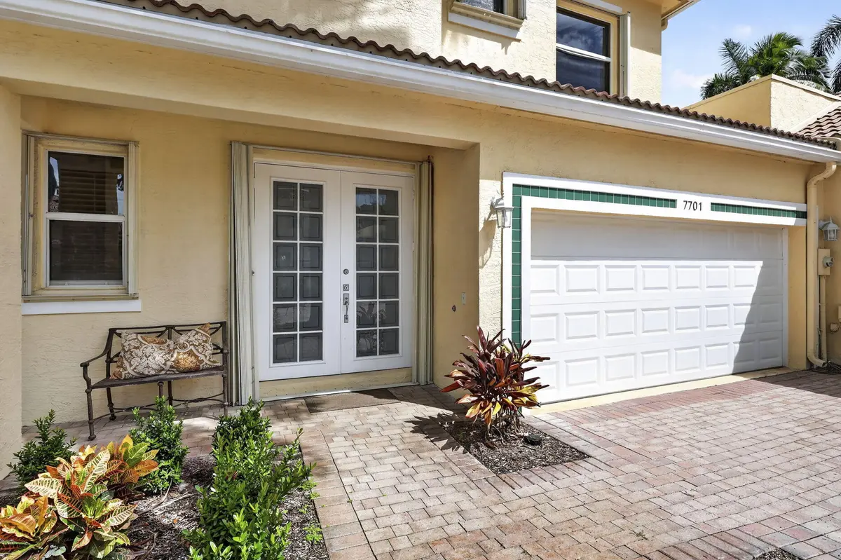 6-web-or-mls-BS1A8565 at 7701 Cardinal Court, West Palm Beach