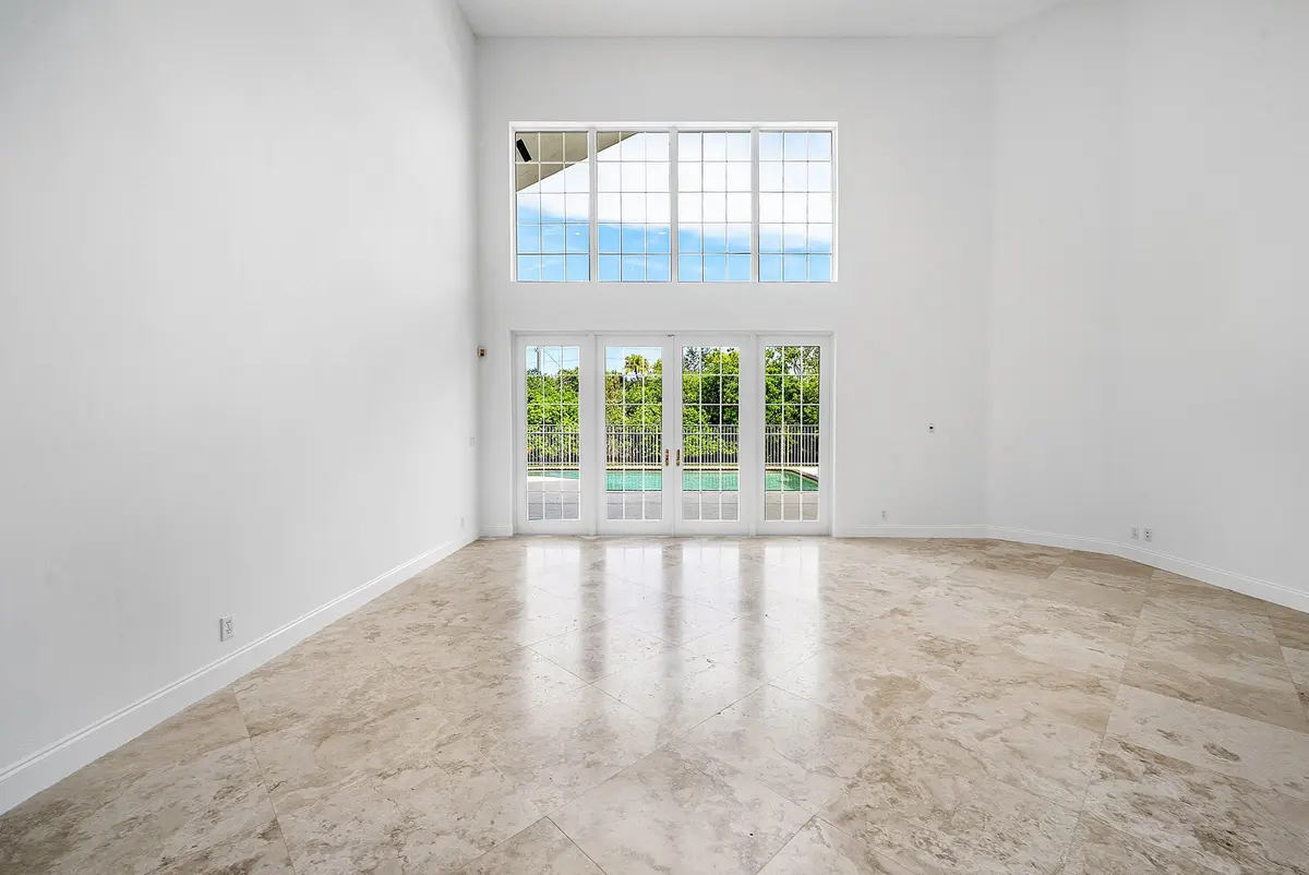 L. ROOM OFF ENTRYWAY at 6026 NW 30TH Way, Boca Raton